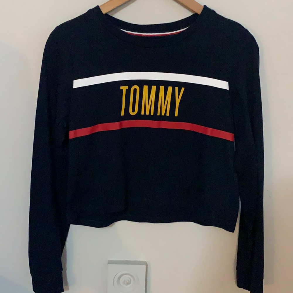 Tommy Hilfiger long sleeve crop top
